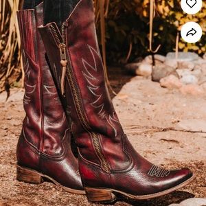 FREEBIRD Whisper Wine Boots